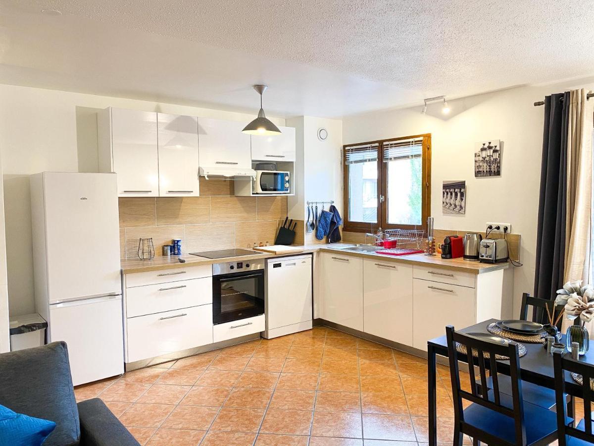Luxueux Appartement Evry Centre - Parking - Rer A 10 Min Courcouronnes Exteriér fotografie